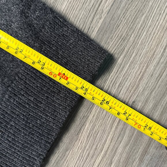 *New L.L. Bean Lambs Wool V-Neck Sweater - Grey - Picture 6 of 6